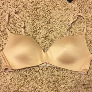 NO UNDERWIRE BRA
